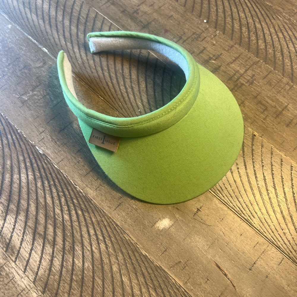 First Issue green visor - Picture 2 of 5